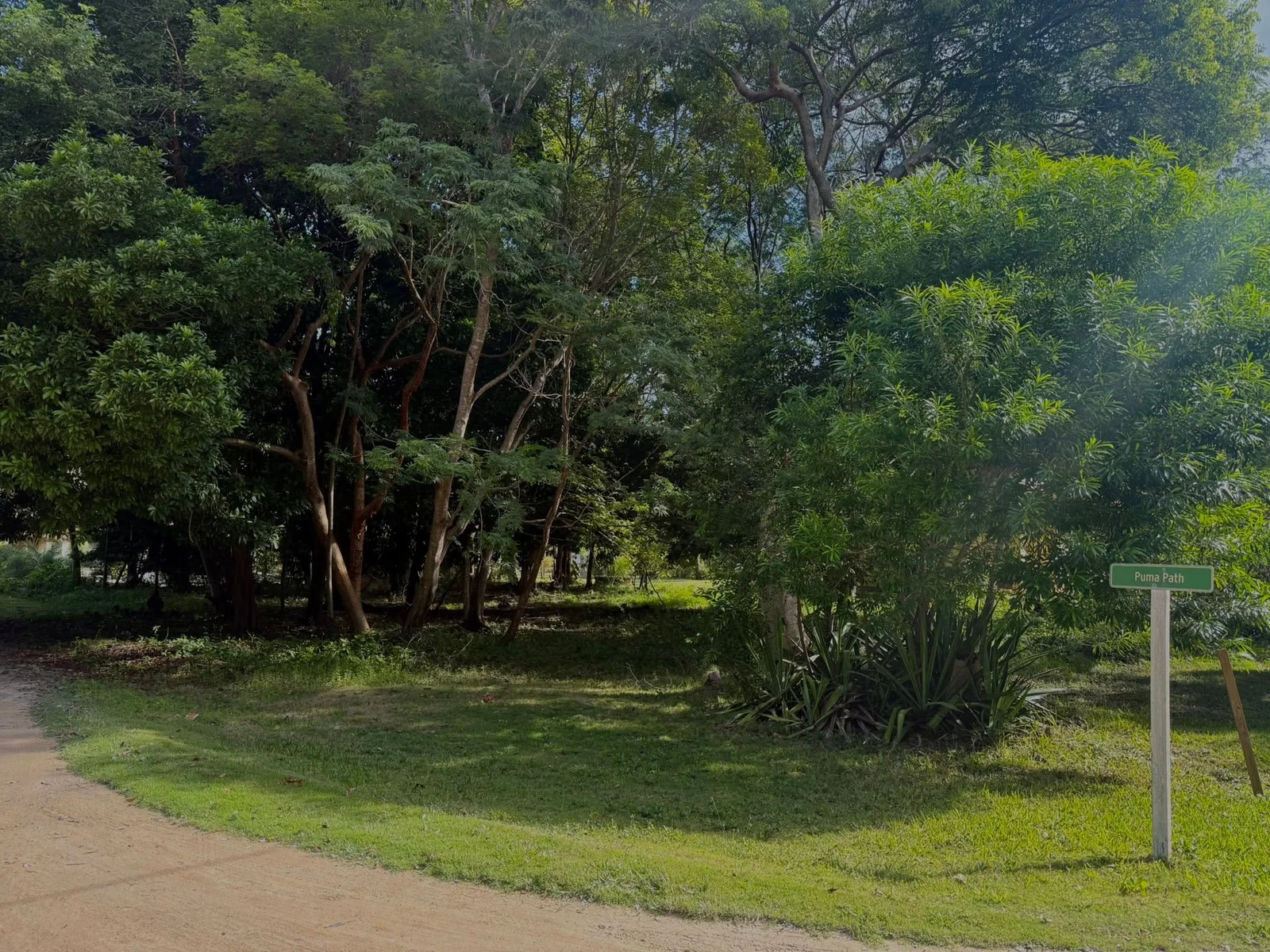 MAYAN SEASIDE,CONSEJO VILLAGE,COROZAL (NO SELLER FINANCING AVAILABLE. HOWEVER, THE SELLER IS MOTIVATED AND OPEN TO REASONABLE OFFERS.)
