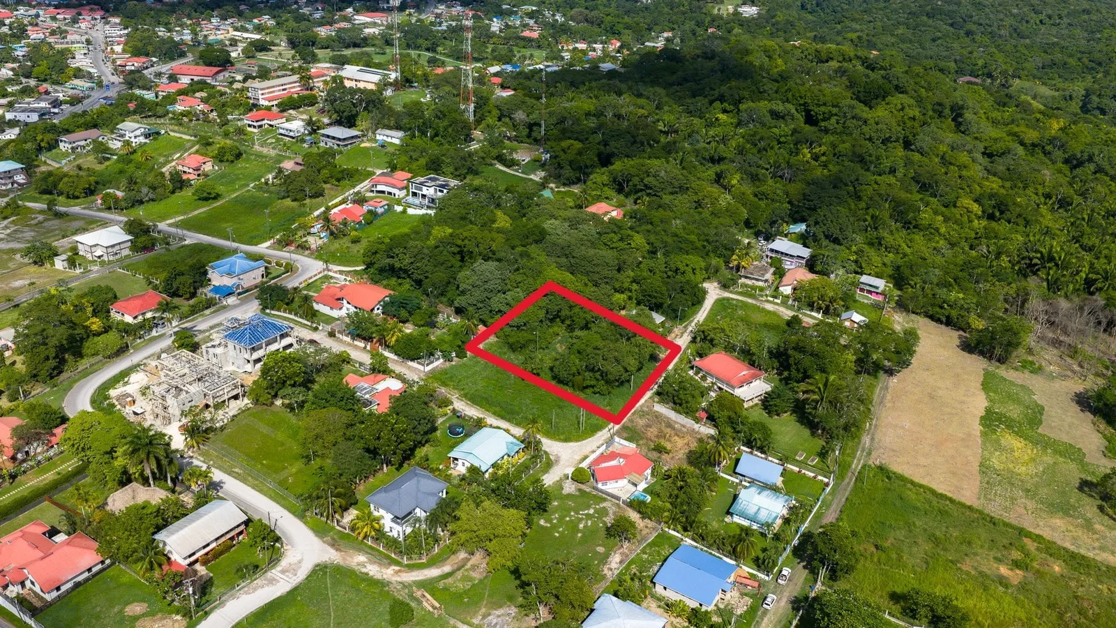 San Ignacio, Cayo District (NO SELLER FINANCING AVAILABLE. HOWEVER, THE SELLER IS MOTIVATED AND OPEN TO REASONABLE OFFERS.)