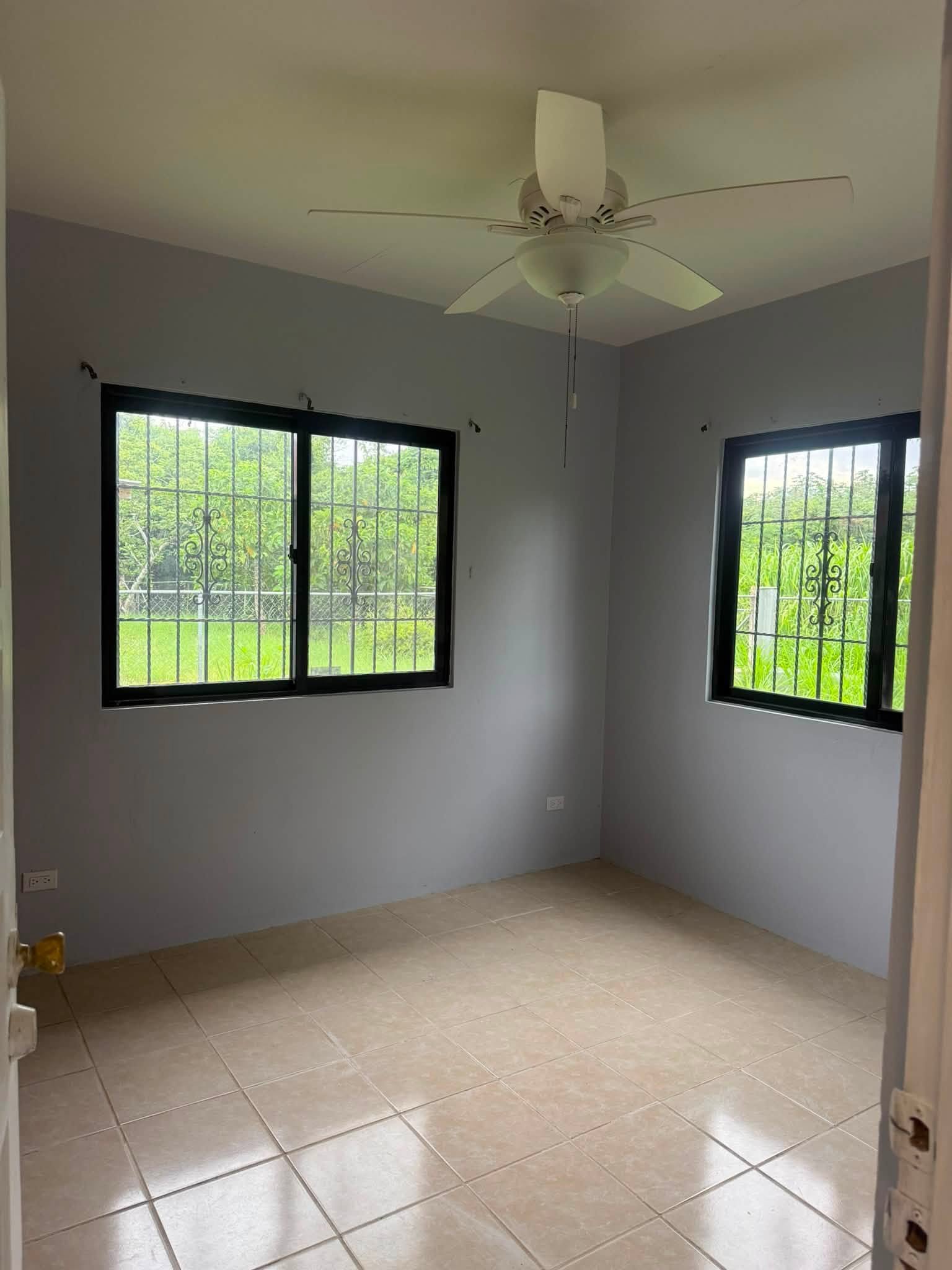 SPACIOUS 4-BEDROOM HOME IN BELMOPAN CITY