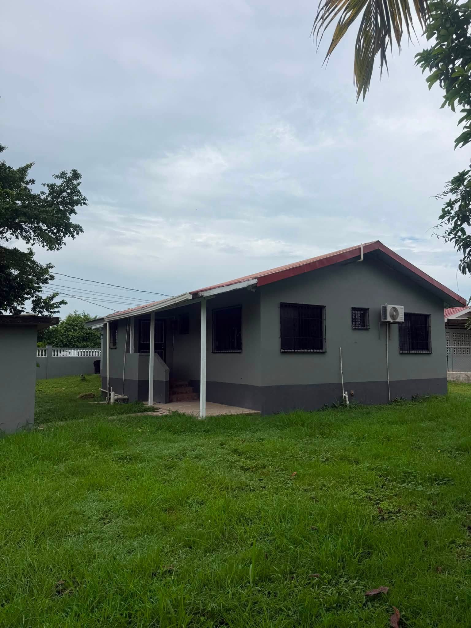 SPACIOUS 4-BEDROOM HOME IN BELMOPAN CITY